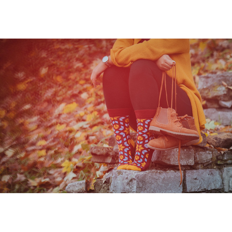 Kolorowe skarpetki - Bordowa rozeta