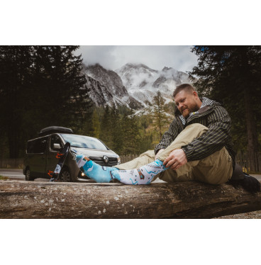 Kolorowe skarpetki - Stok narciarski