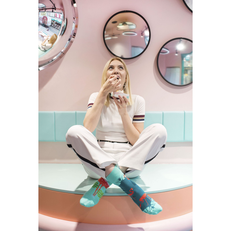 Skarpetki w tropikalne flamingi