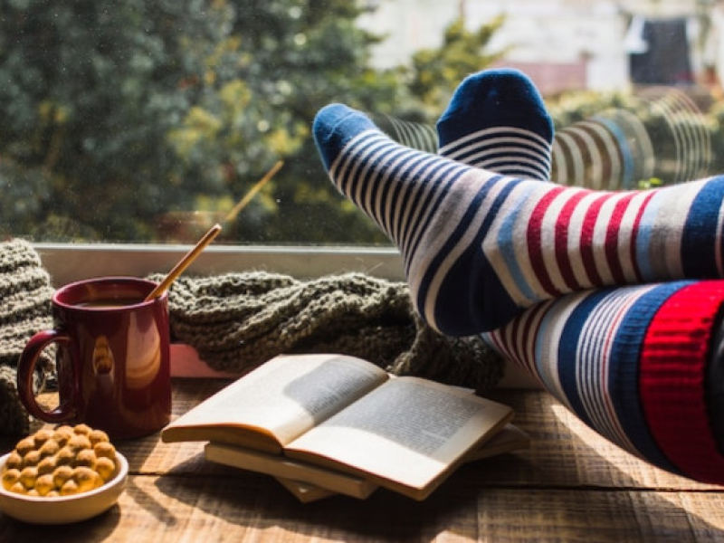 Jak nosić długie, męskie skarpetki? - skarpetki.sklep.pl